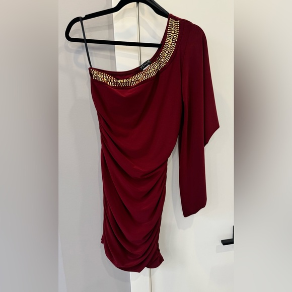 Venus Dress Sz small burgundy/wine colour - Picture 1 of 5